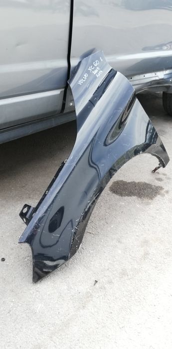 2 броя ляв калник Volvo XC60 1 (2009-2017)