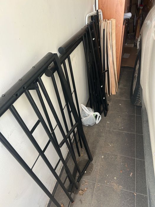 Рамката за легло 180x200 и подматрачна рамка с ламели