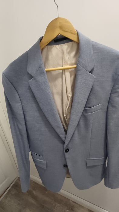 Мъжко сако Zara.