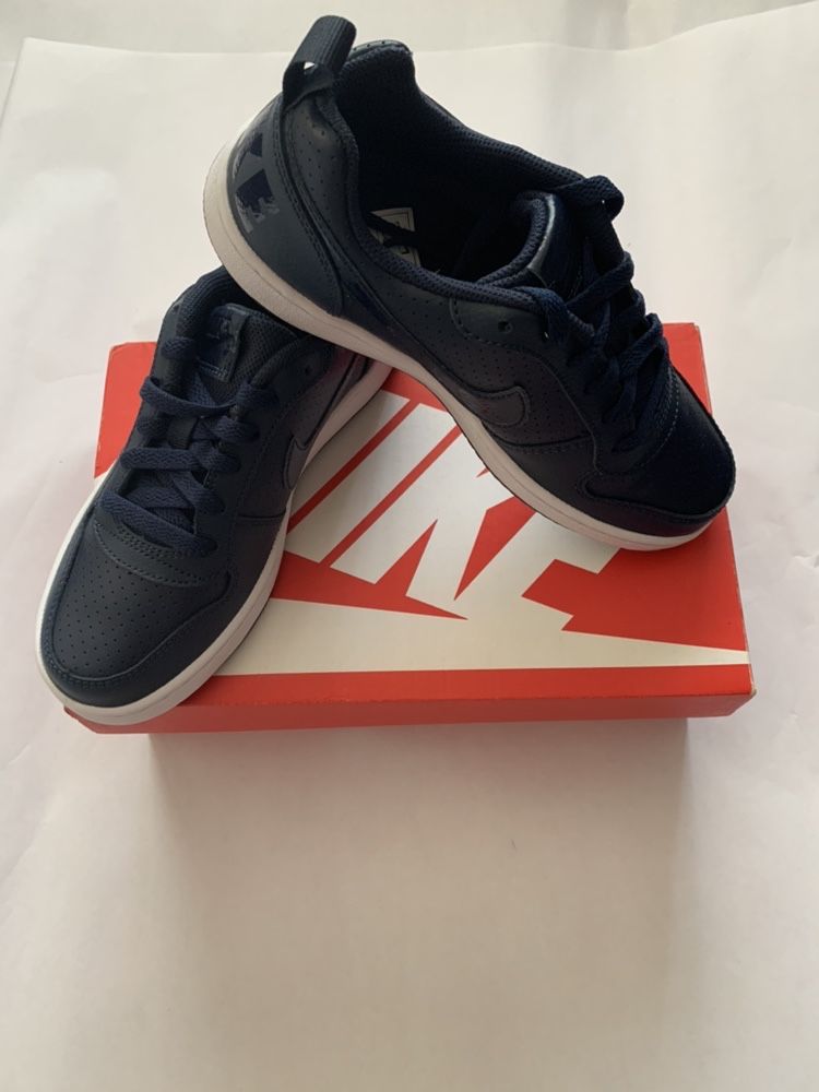 Pantofi sport, copii, Nike, marime 36.5, noi