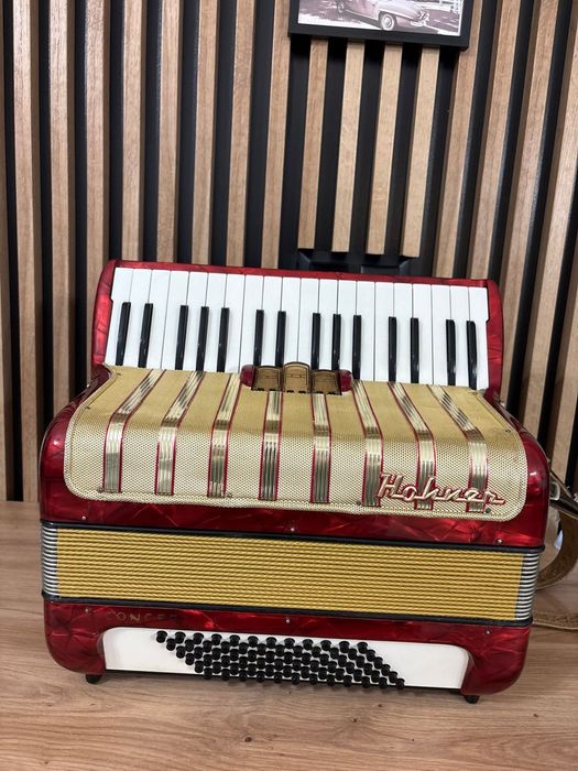 Acordeon Hohner Concerto 2 cu 72 de basi