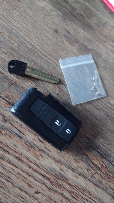 Carcasa cheie telecomanda Toyota Prius 2