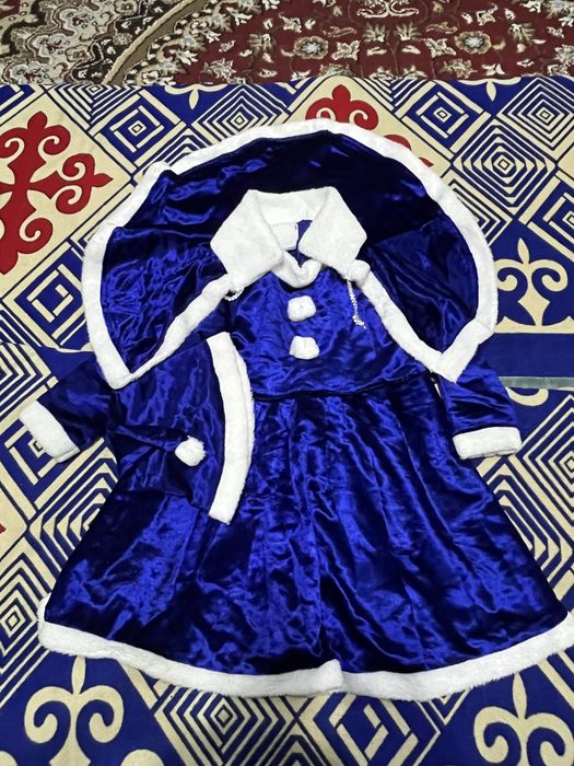 Костюмчик снегурочки,платье