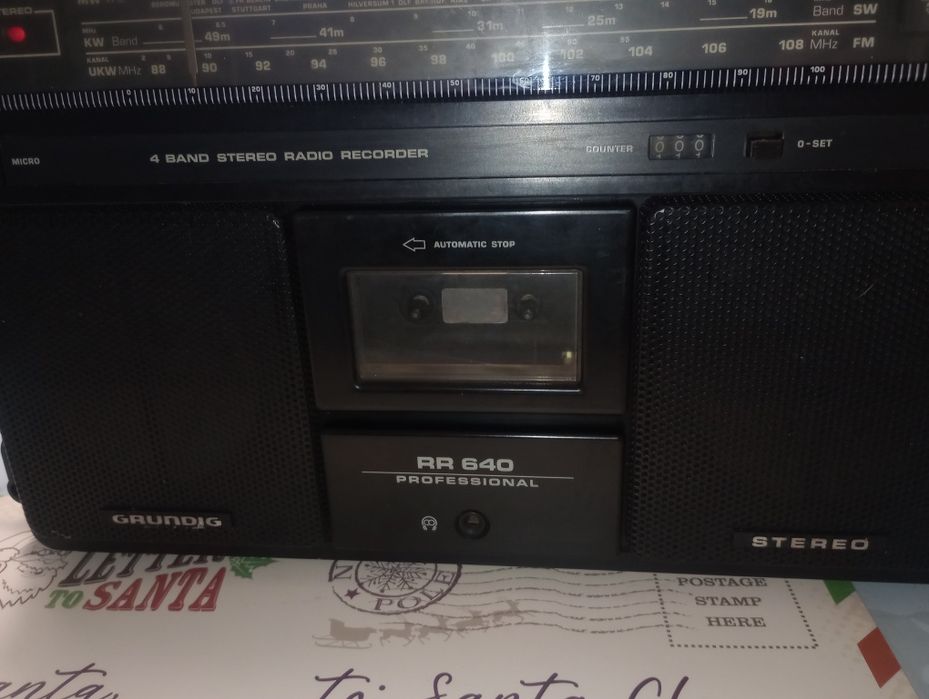 Radiocasetofon stereo Grundig RR640, radio 4 benzi, Antena Satelor