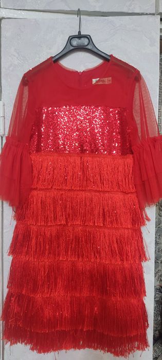 Платье на девочку 9 лет