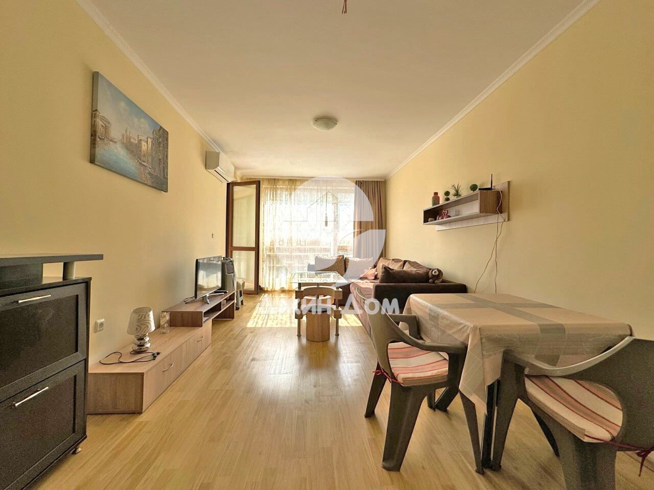 Продава се Двустаен апартамент в к.к. Елените - 62 кв.м за 896 €/кв.м - Снимка #2
