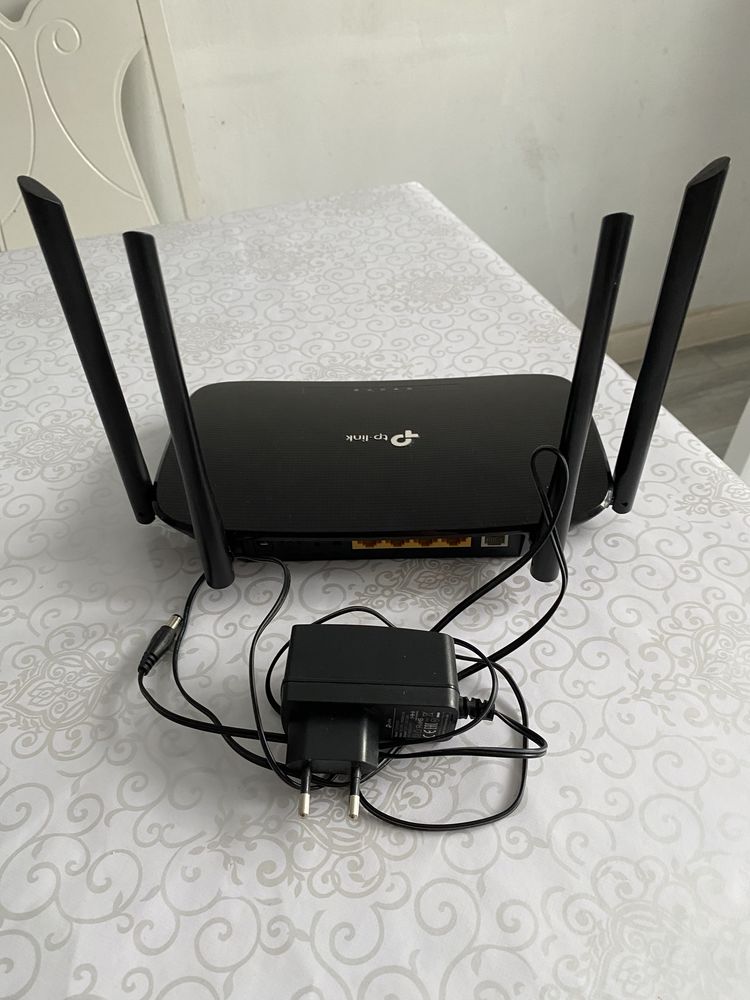 Продаю роутер tp- link