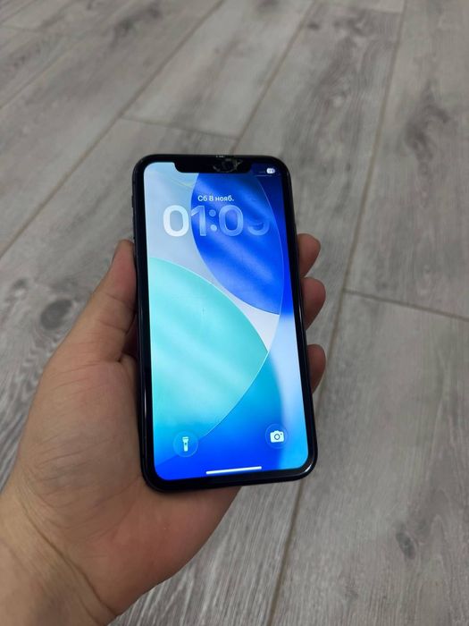 iphone 11 64 Ekran oynasi singan