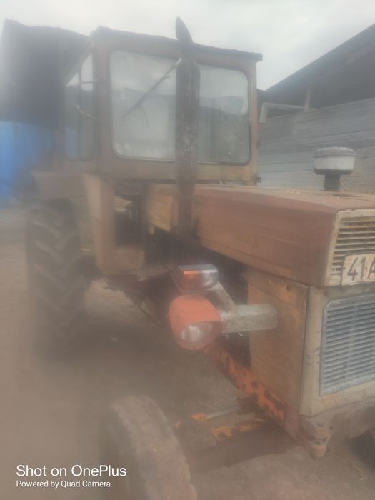 Vând tractor 650