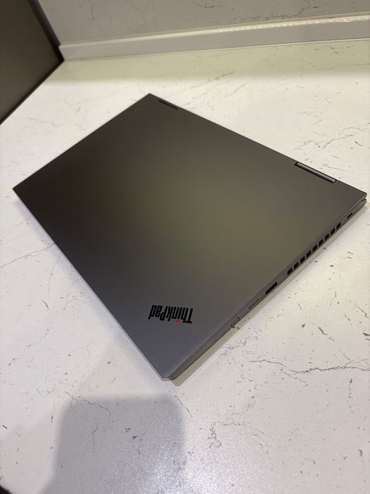 Lenovo ThinkPad X1 Yoga 4 16 GB ram