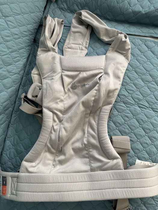 Ергонраница, възглавница за кърмене