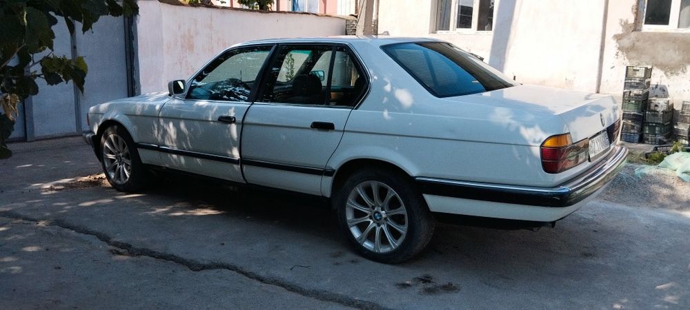 BMW  E32 - 730 b30