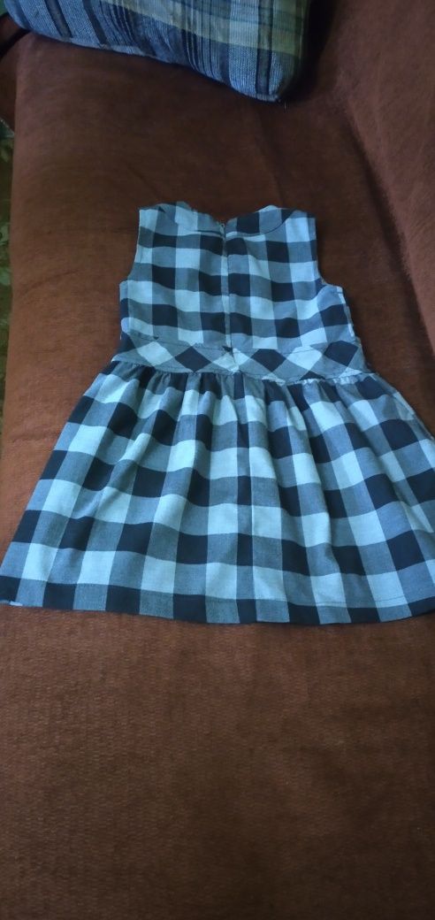 Красивый сарафанчик на девочку 4-5лет. С подкладом.
