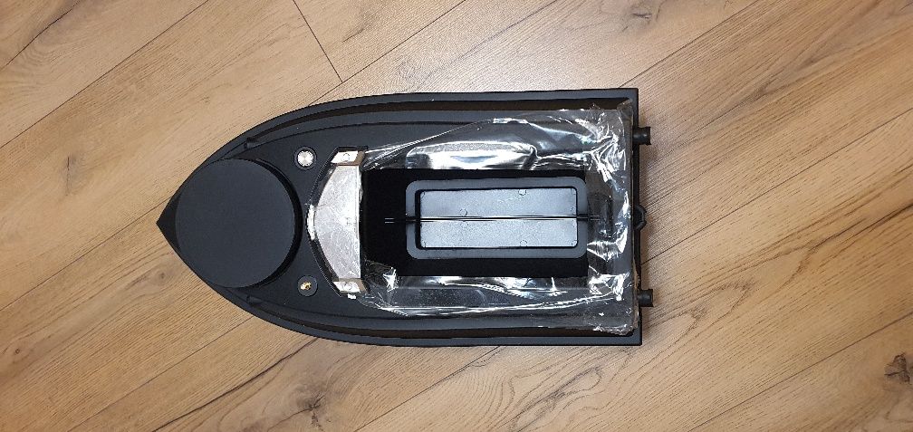 Лодка Flytec V030 с GPS автопилот + гаранция и сонар по ваш избор