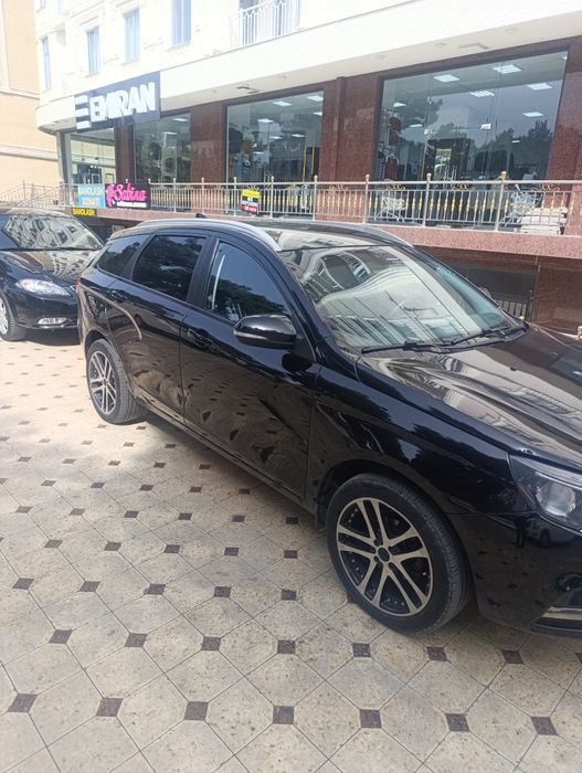 Lada vesta 2021 rangi qora sotiladi