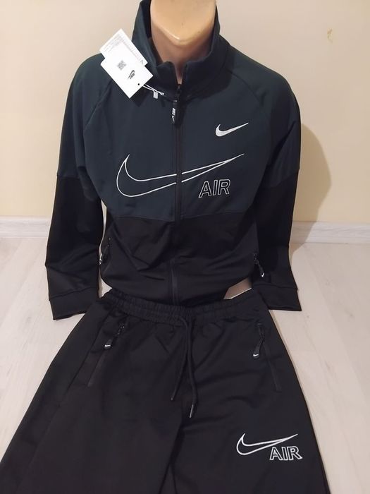 Oferta!  Treninguri Nike si Adidas ieftine.