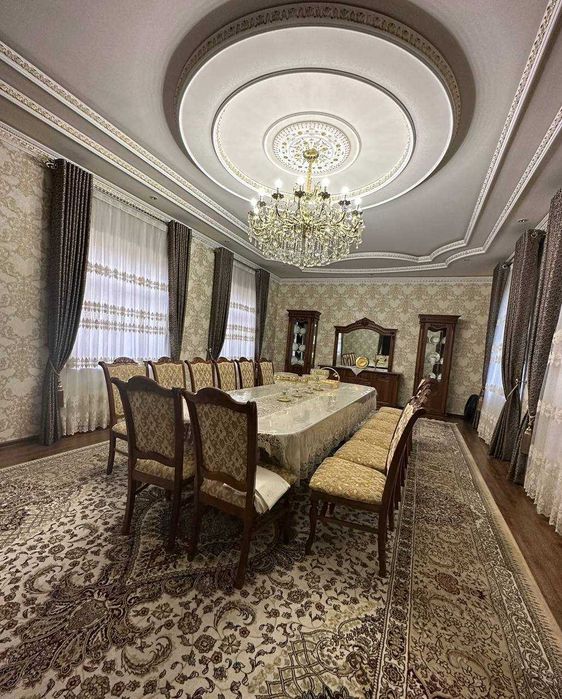 Продается дом на 6,1 сот земли (нежилой) в Яккасарайском районе