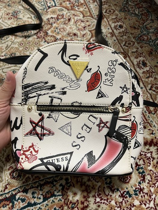 Guess сумка и рюкзак новое