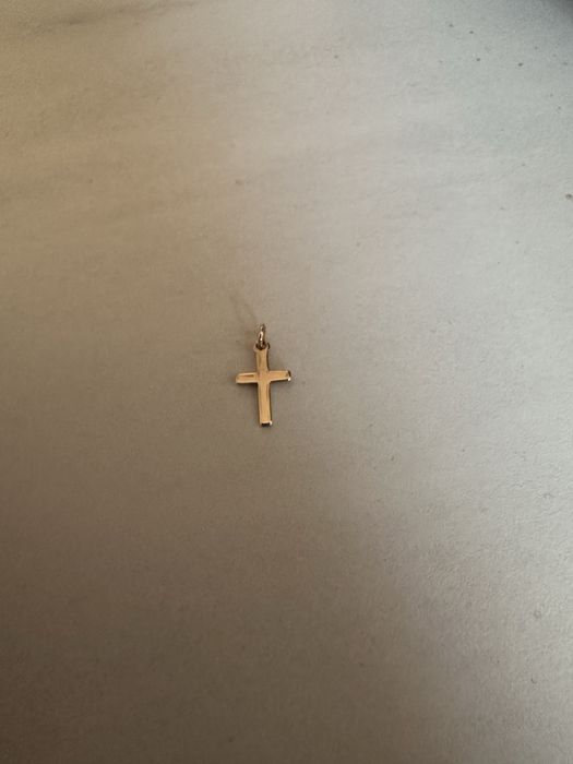 Pandantiv cruciulita din aur galben