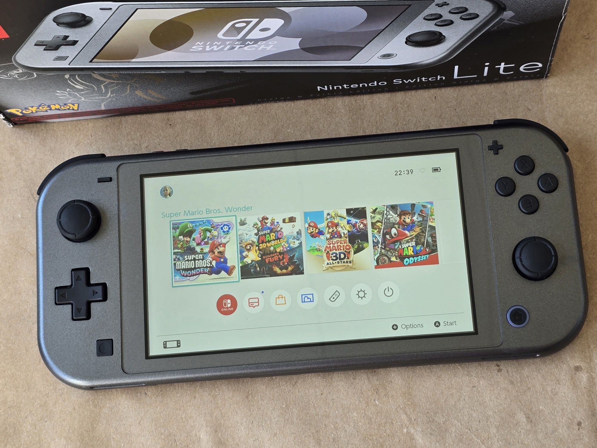 ПЕРФЕКТНА Nintendo Switch Lite Dialgia Palkia Edition