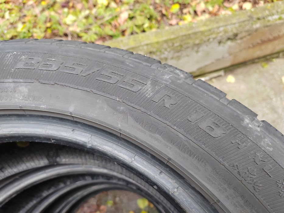 235/55/18 4бр.General Зимни гуми