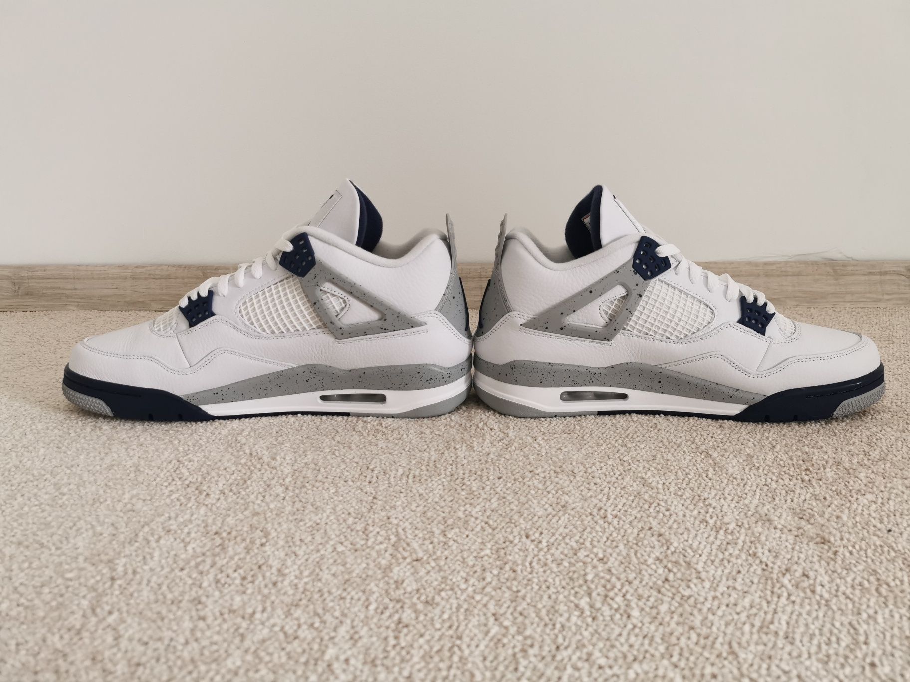 Jordan 4 Midnight Navy 46