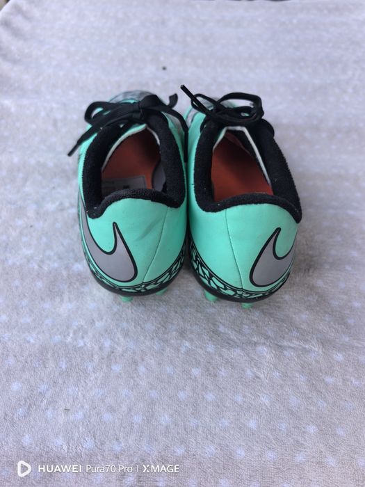 Страхотни бутонки nike номер 35.5 стелка 22.5см
