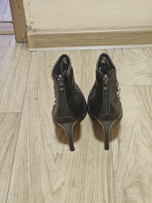 Pantofi de damă marca Shein