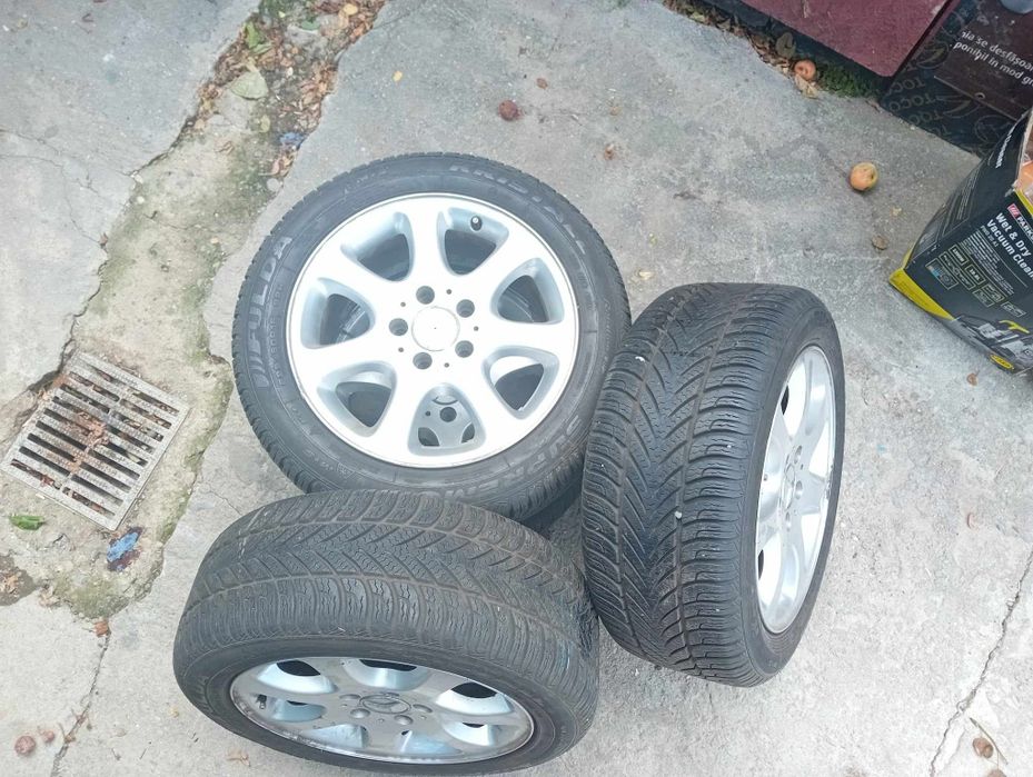 De vânzare roți Mercedes Benz la prețul de 1100 roni
