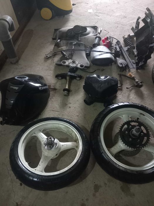 Piese Kawasaki Ninja Zx9R