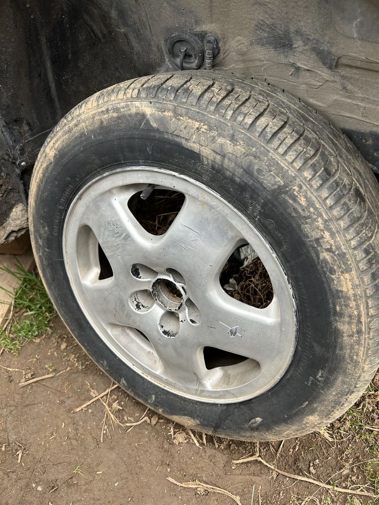 Джанти с гуми подарък 5х100 15 цола VW Audi