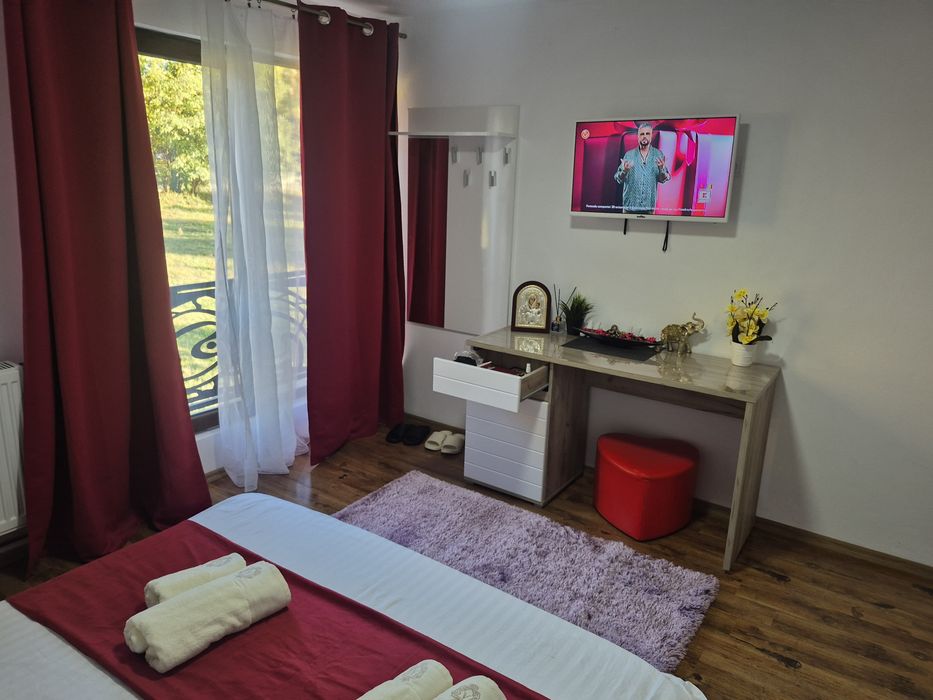 Camere disponibile 180lei 2 pers/noapte și 100lei 1 per.