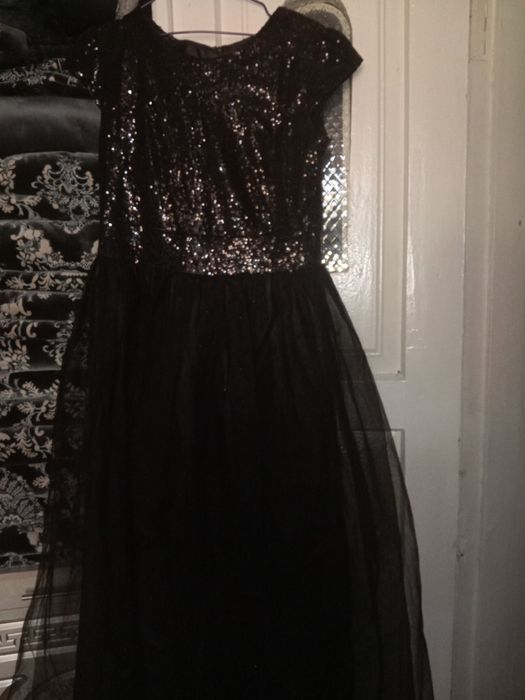 Oqshom koylagi toʻy uchun