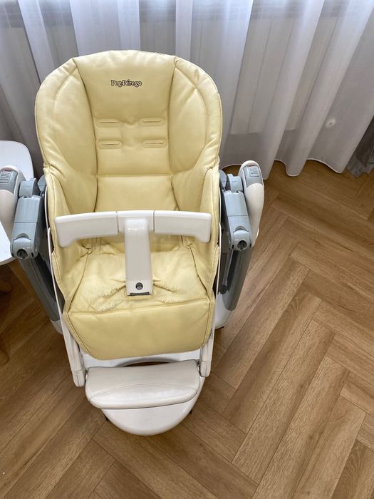 Peg Perego Tatamia Follow Me — многофункциональный стульчик 3-в-1