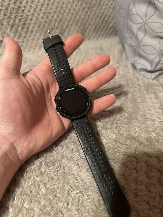Smartwatch Garmin Forerunner 235