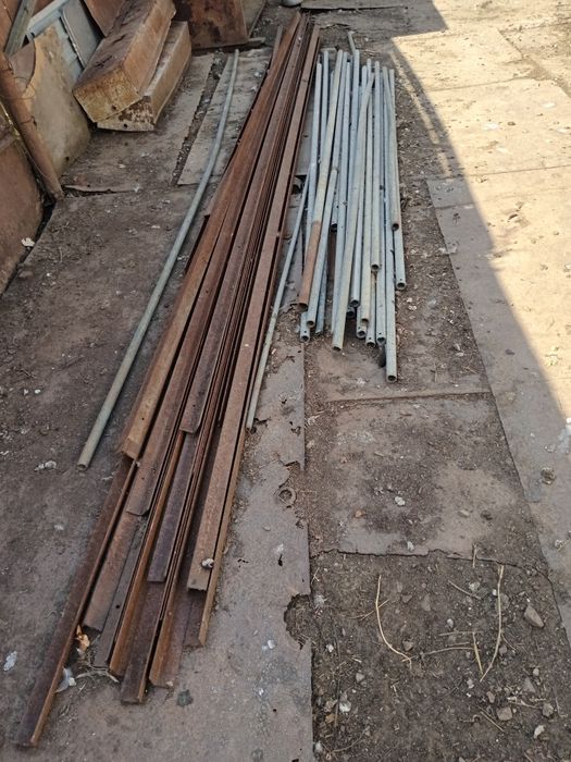 Продам уголок и трубы