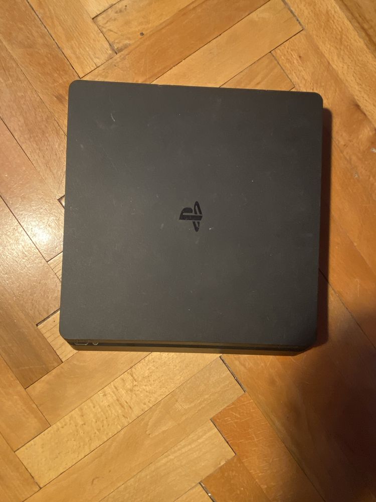 Ps4 с контролер като нов