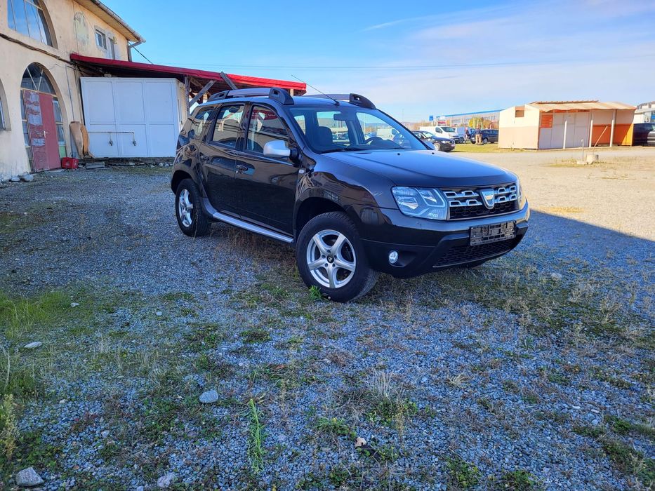 Vând dacia duster 15 diesel 4x4