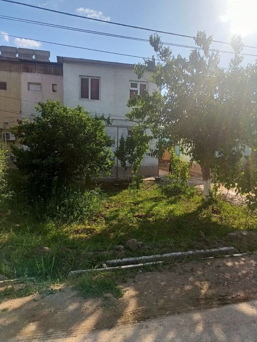 Uy sotiladi tez va arzon narxda