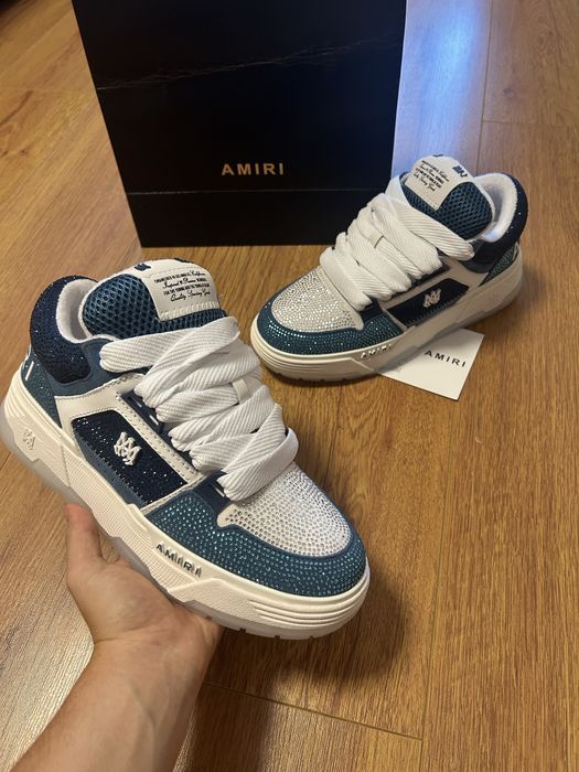 adidasi amiri ma1 baby blue albastru cu alb crystal cu pietricele