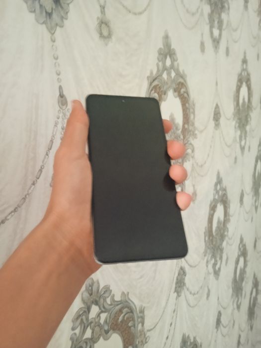 Samsung a51 faqat ekran ketgan