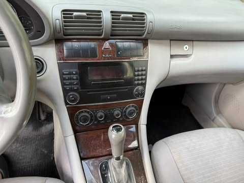 Mercedes Benz 220