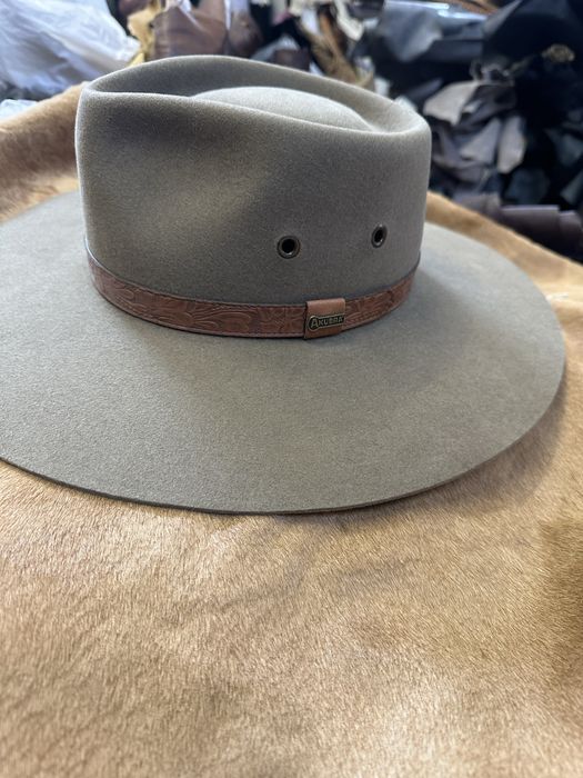 Чисто нова каубойска шапка Akubra – естествен заешки филц