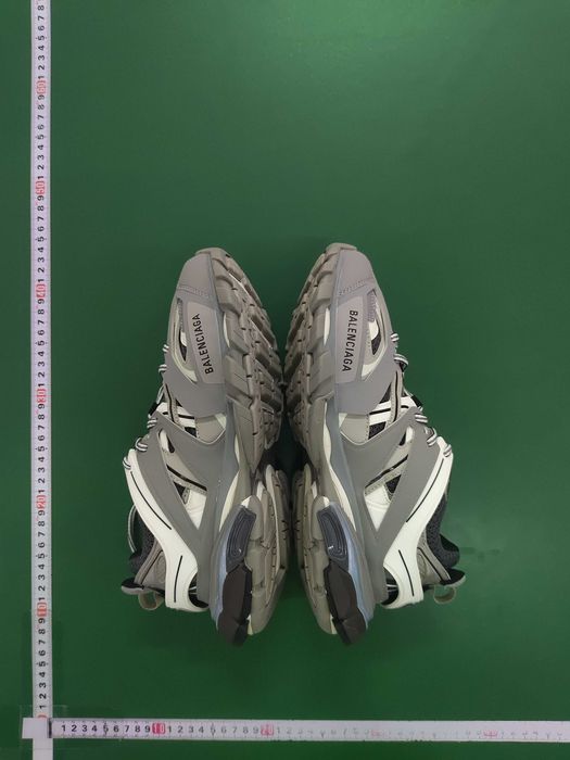 Balenciaga track grey led