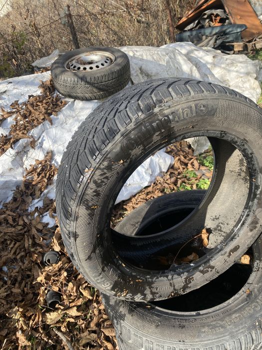 Cauciucuri iarna 205/55/16 continetal