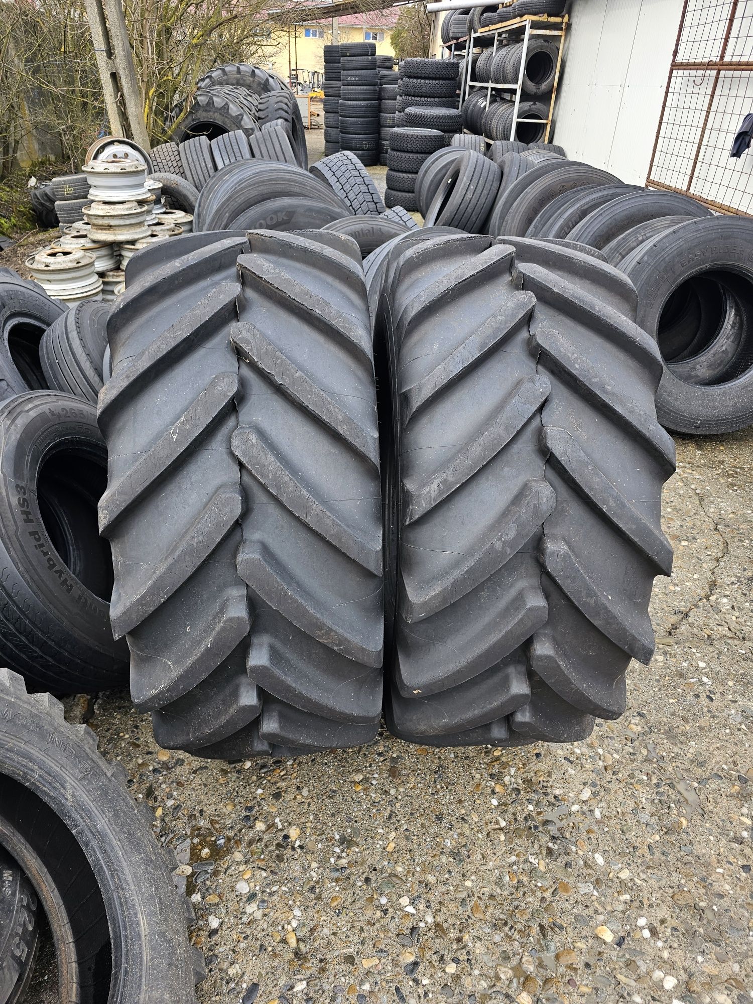 Anvelope 540 65 R 24 michelin