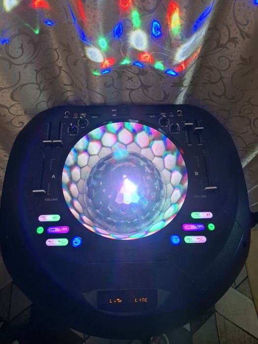 Se vinde Boxă AKAI DJ5L 350w