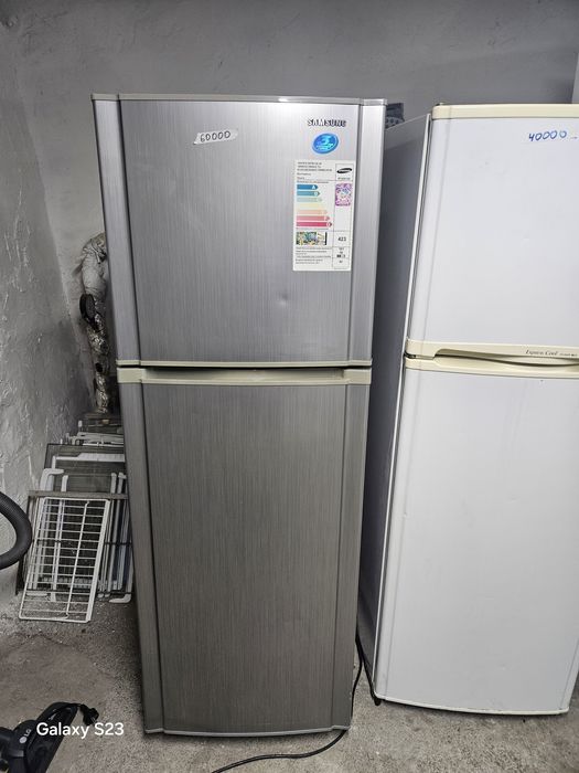 Продам холодильник