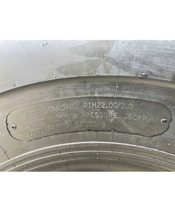 Anvelope 26.5-25 Roadmile pentru Kubota, LS Tractor