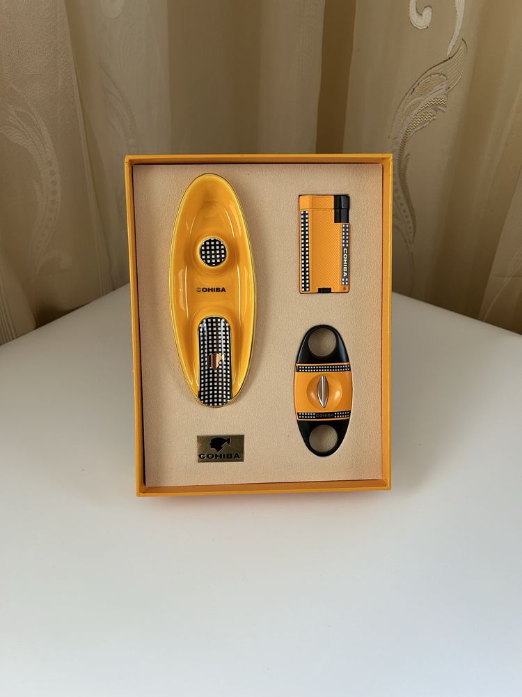 Cohiba Подаръчен Комплект за Пури